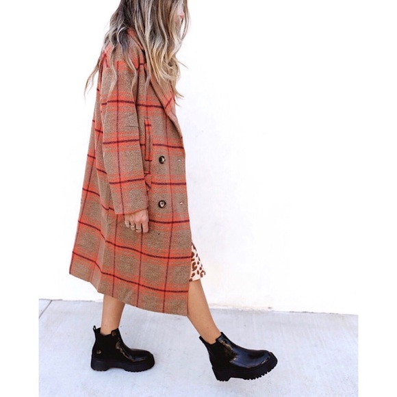 HI! I’m Stella! - Picture 2 of 4